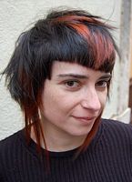 cieniowane fryzury krótkie - uczesanie damskie z włosów krótkich cieniowanych zdjęcie numer 186B